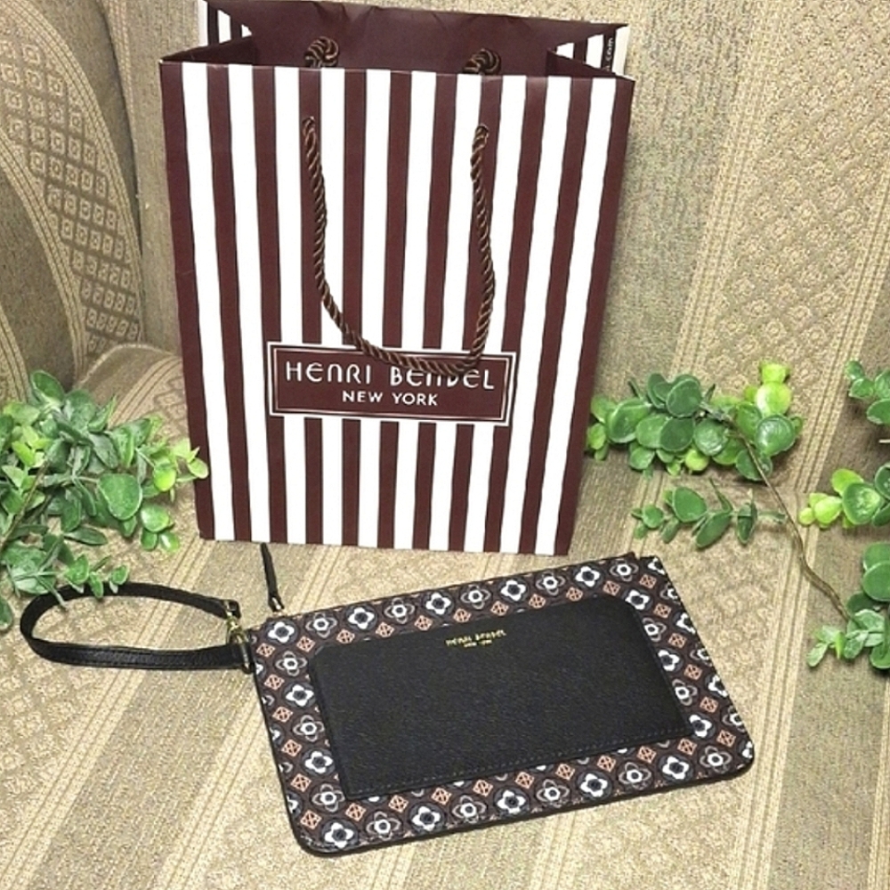 Henri Bendel Claremont Foulard Wristlet Pouch